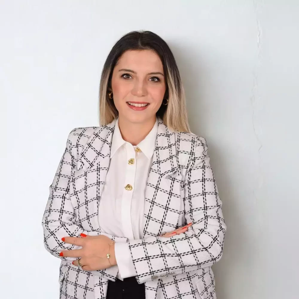 refika-cavusoglu-kurt-beyaz1